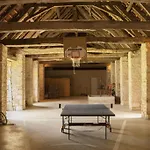 Domaine De L'age بيت للعطل Négrondes